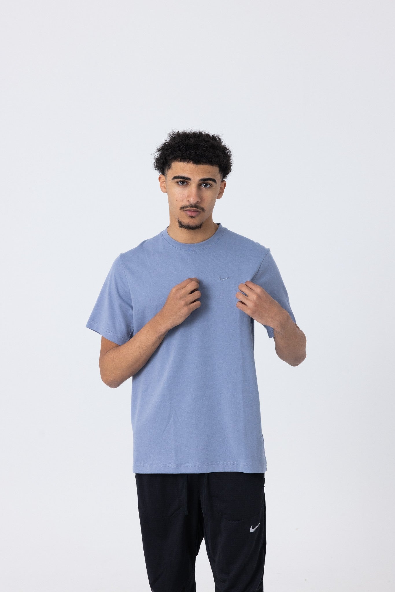 Nike Primary Men's Dri-FIT Short-sleeve Versatile T-Shirt (Ashen Slate)