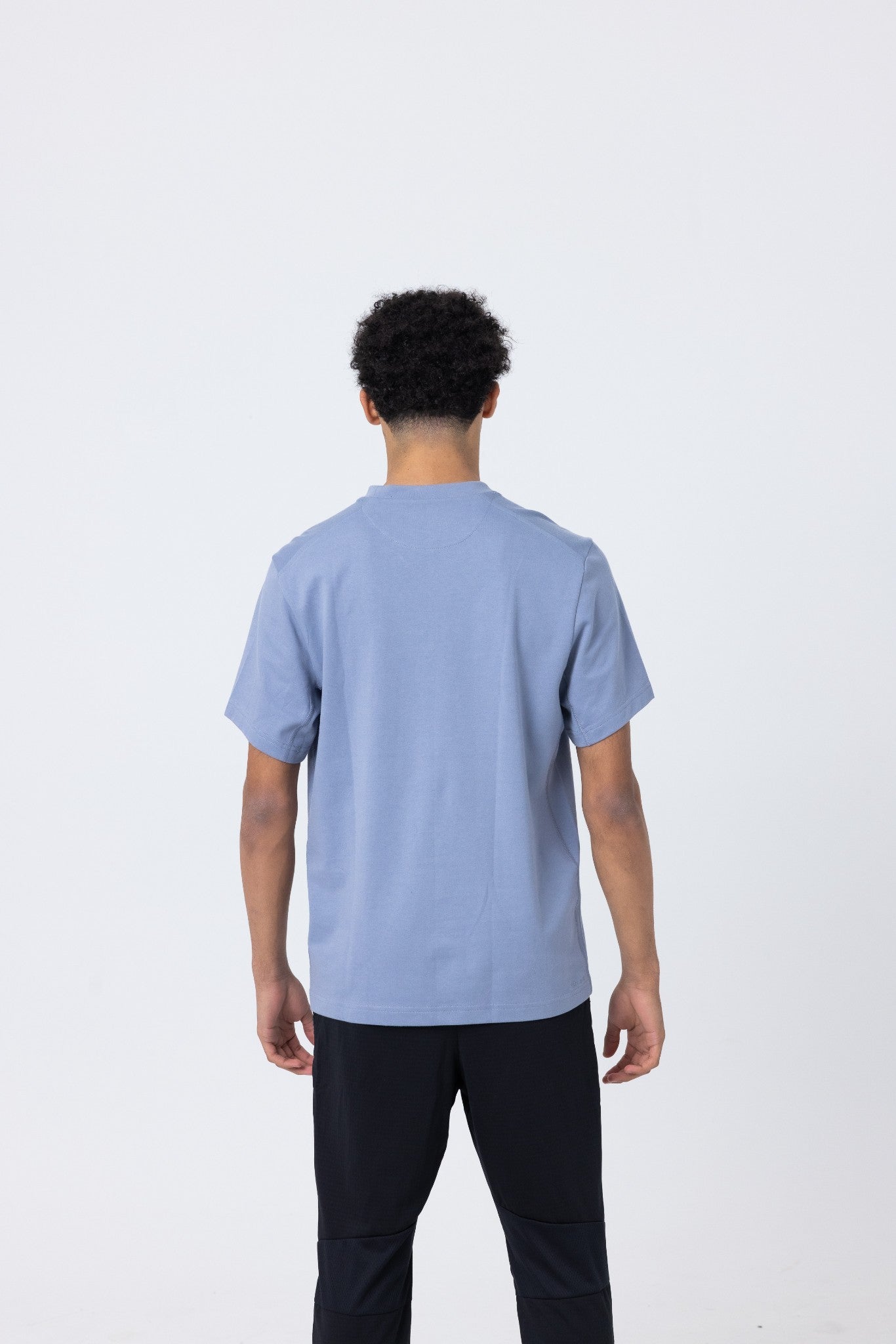 Nike Primary Men's Dri-FIT Short-sleeve Versatile T-Shirt (Ashen Slate)