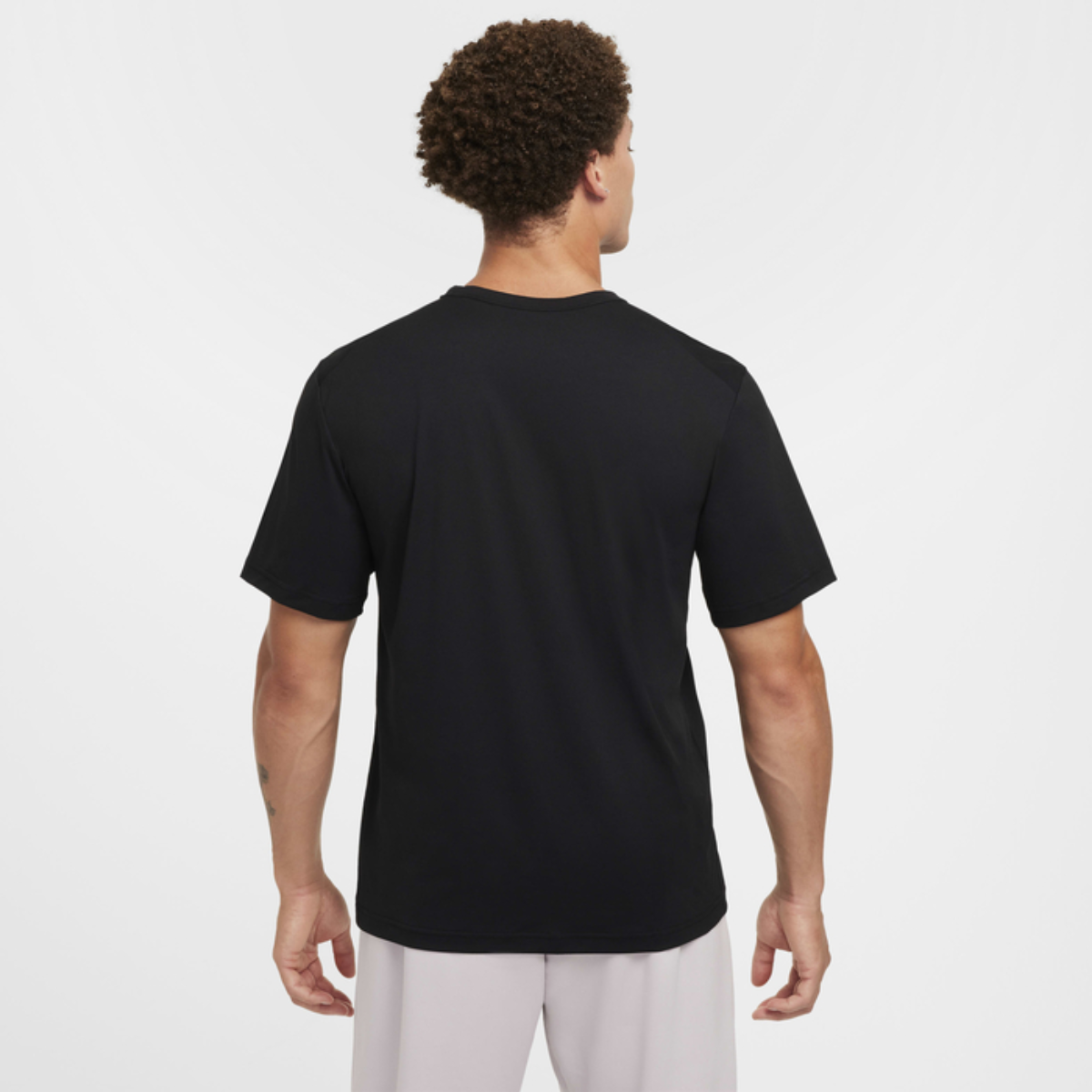 Nike Hyverse Swoosh Men's Dri-FIT T-Shirt (Black)
