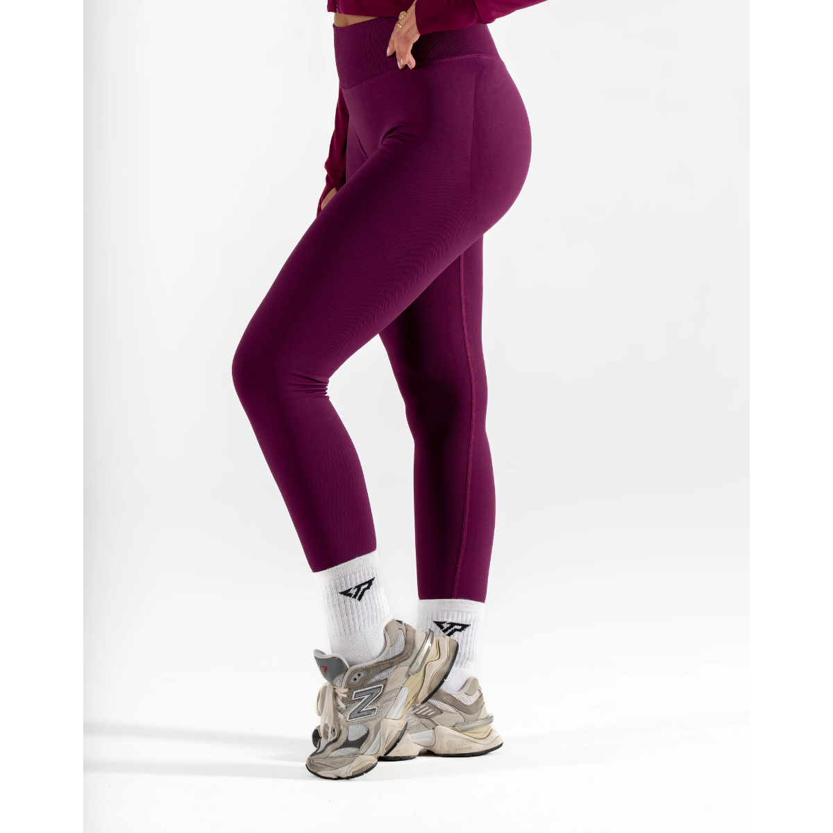KEEPTHATPUMP Recoil Leggings (Berry)