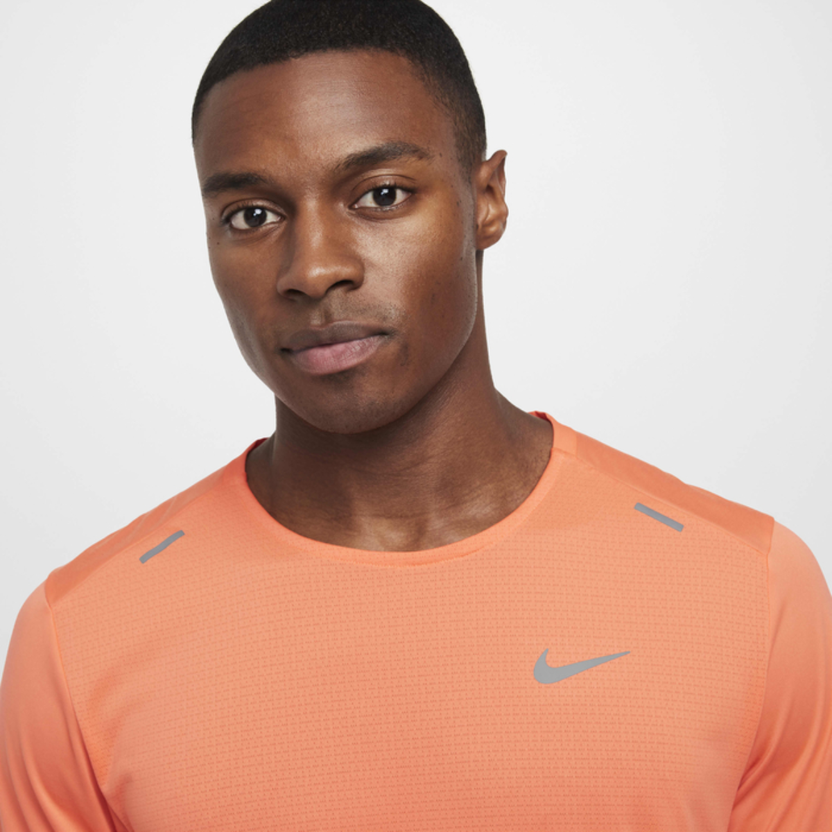 Nike Rise 365 Men's Dri-FIT Short-Sleeve Running T-Shirt (Mango)