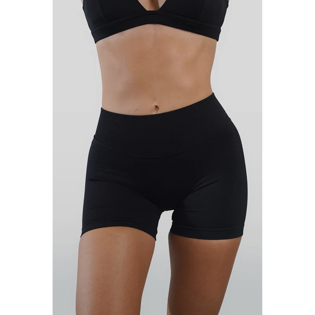 KEEPTHATPUMP Recoil Scrunch Shorts (Black)