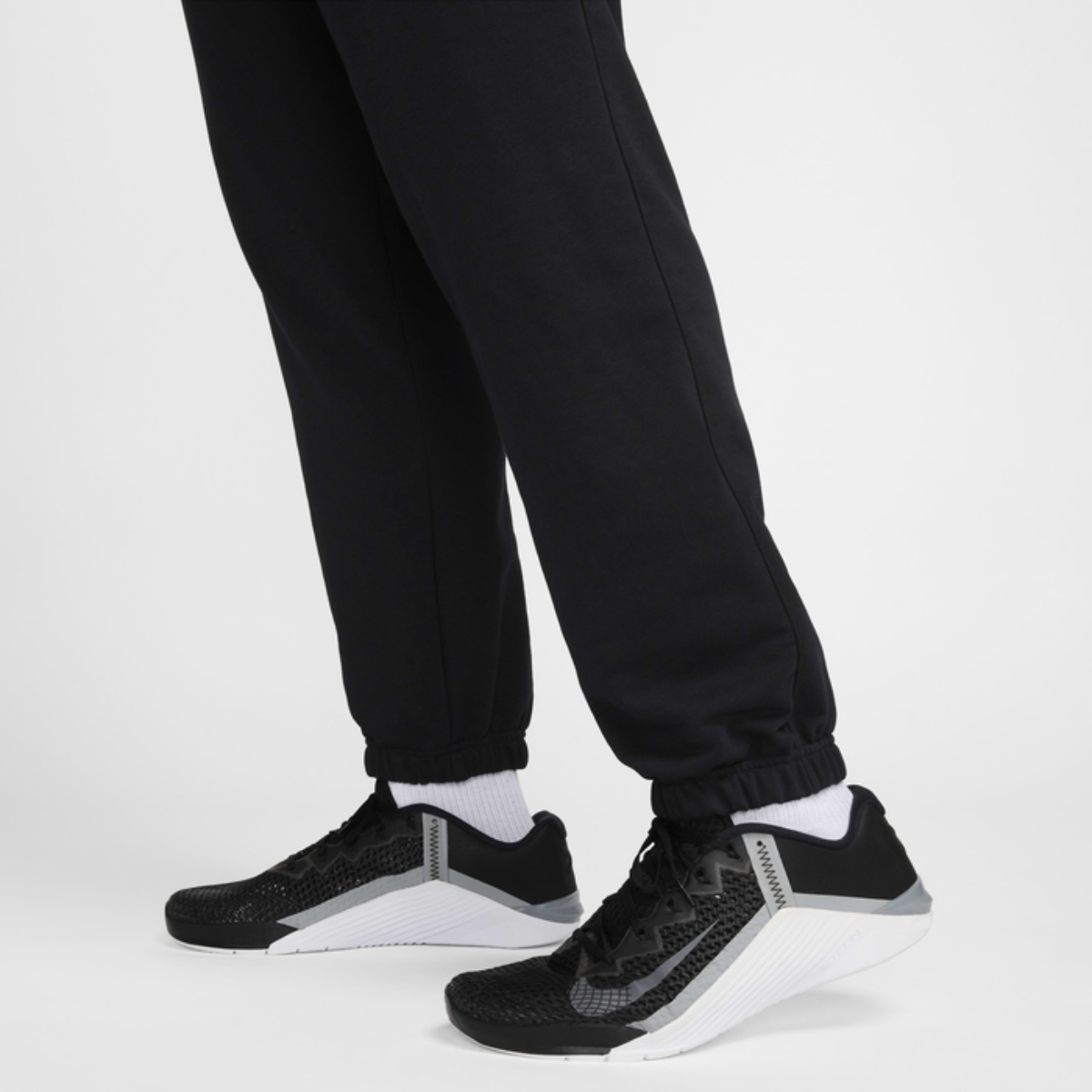 Nike Swoosh Men's Dri-FIT Fleece Fitness Pants (Black)