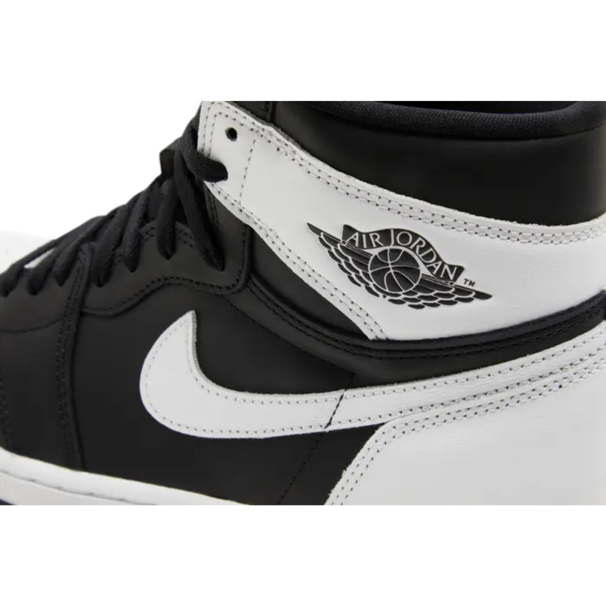 Air Jordan 1 Retro High OG (Black White 2.0)