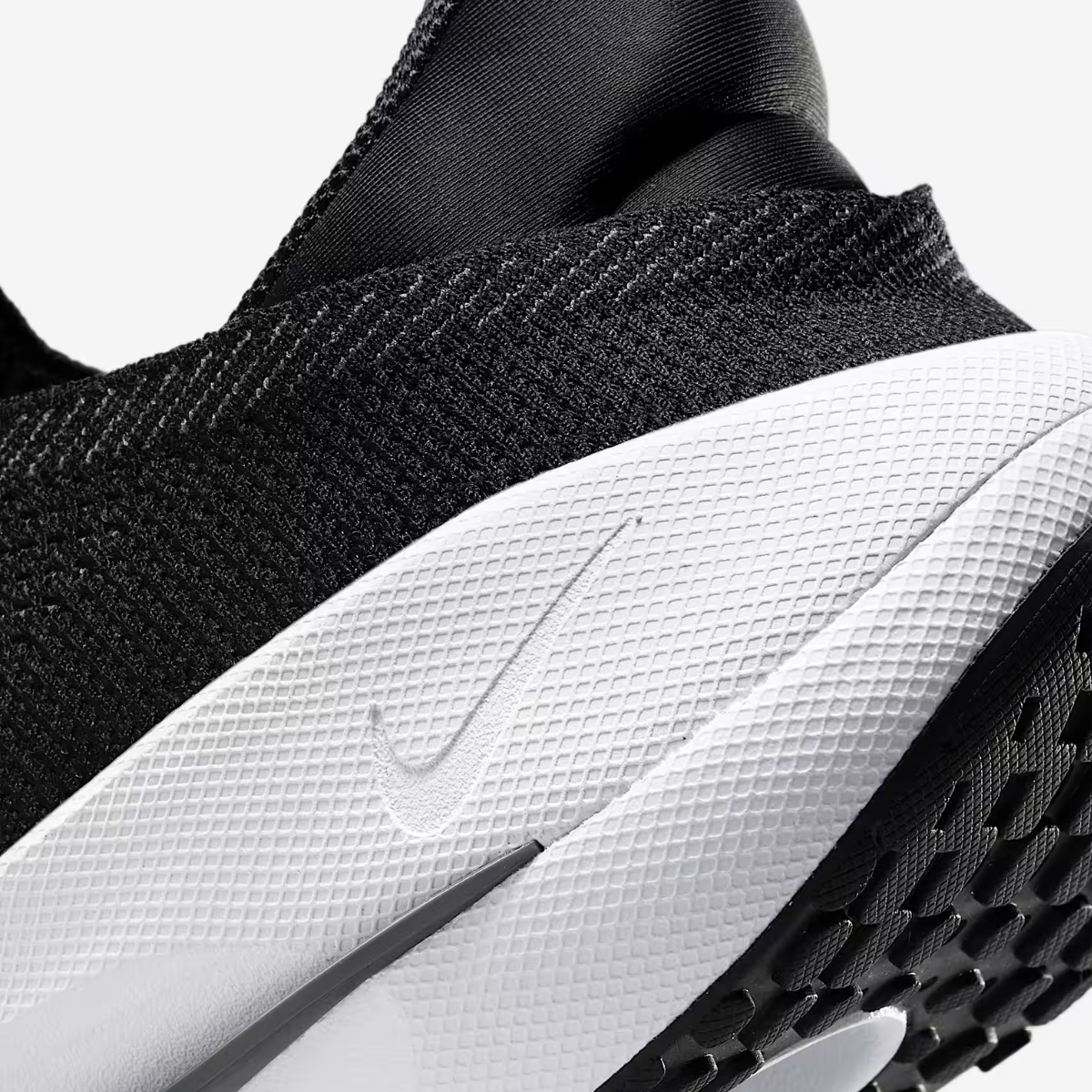 Nike Reina Easyon (Black/White)