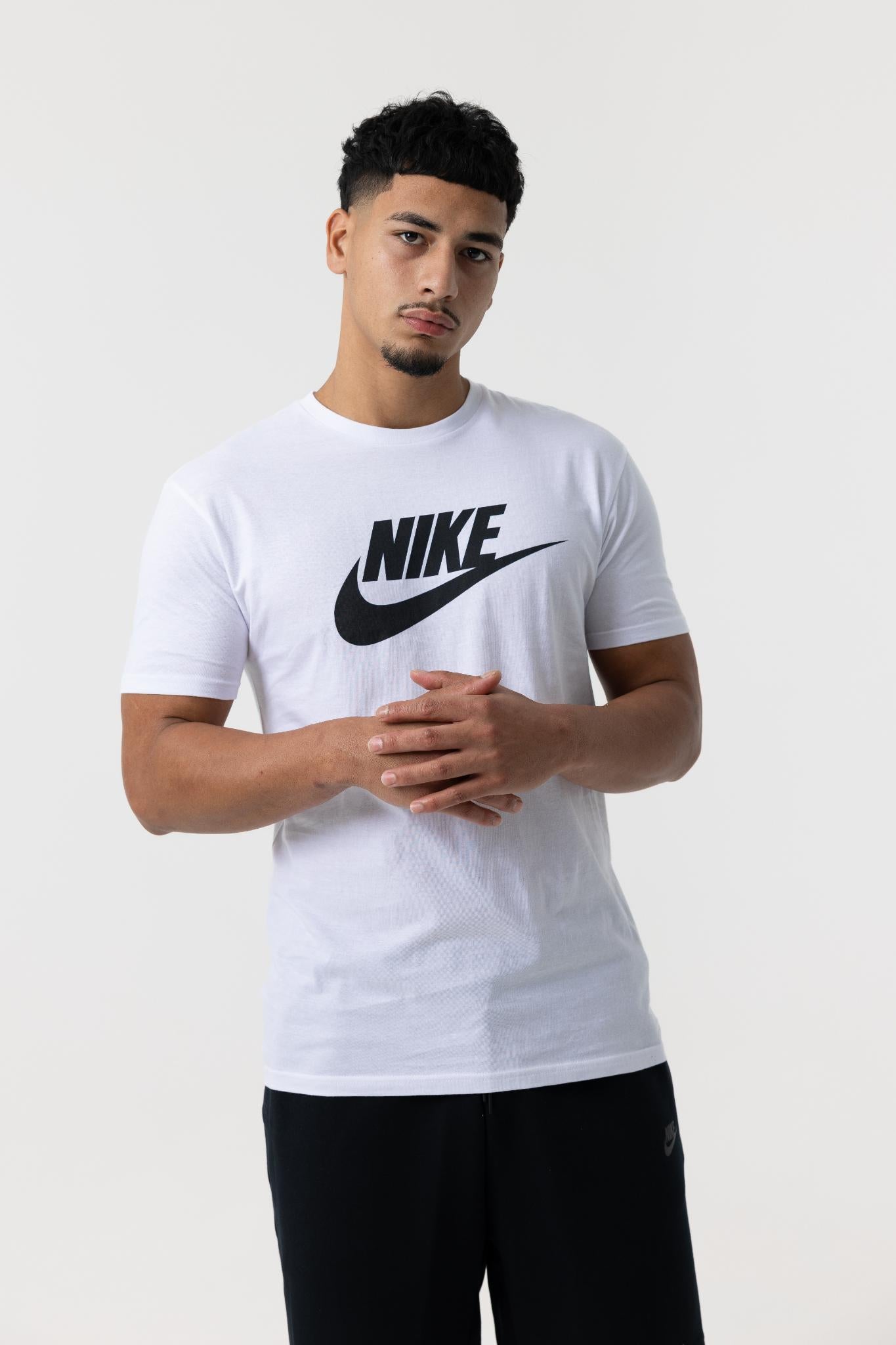 Nike Mens Swoosh Logo Regular T-Shirt (White)