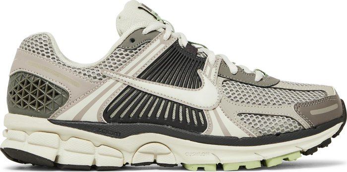 Nike Zoom Vomero 5 (Cobblestone)