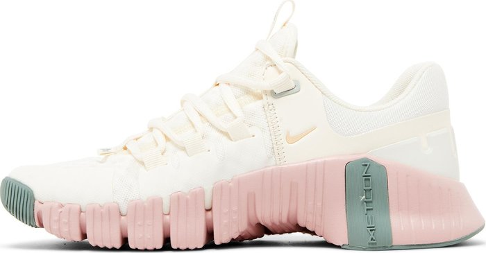 Nike Free Metcon 5 (Pale Ivory/Ice Peach)