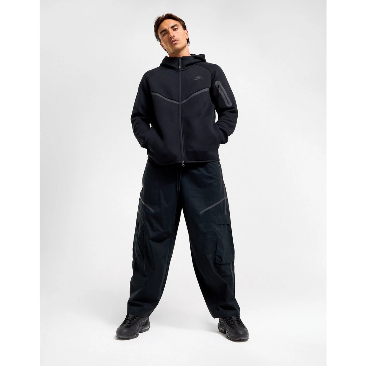 Nike Mens Tech Cargo Pants (Black)