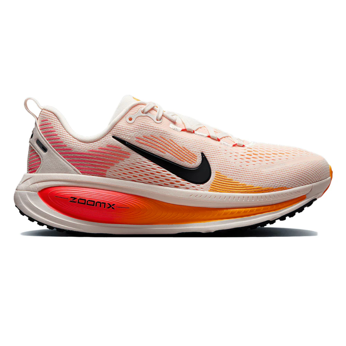 Nike Vomero 18 (Sail/Bright Crimson)