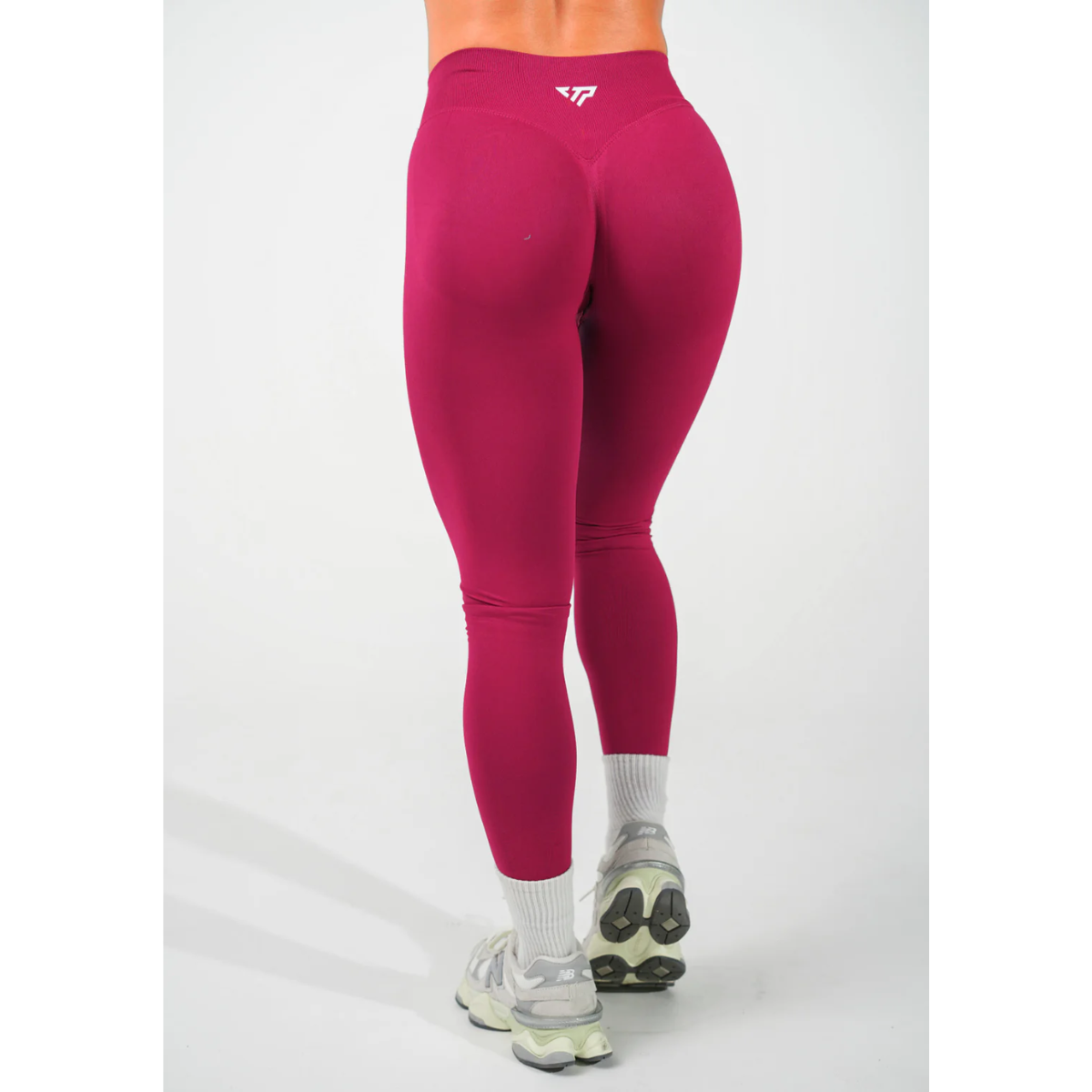 KEEPTHATPUMP Recoil Leggings (Cranberry)