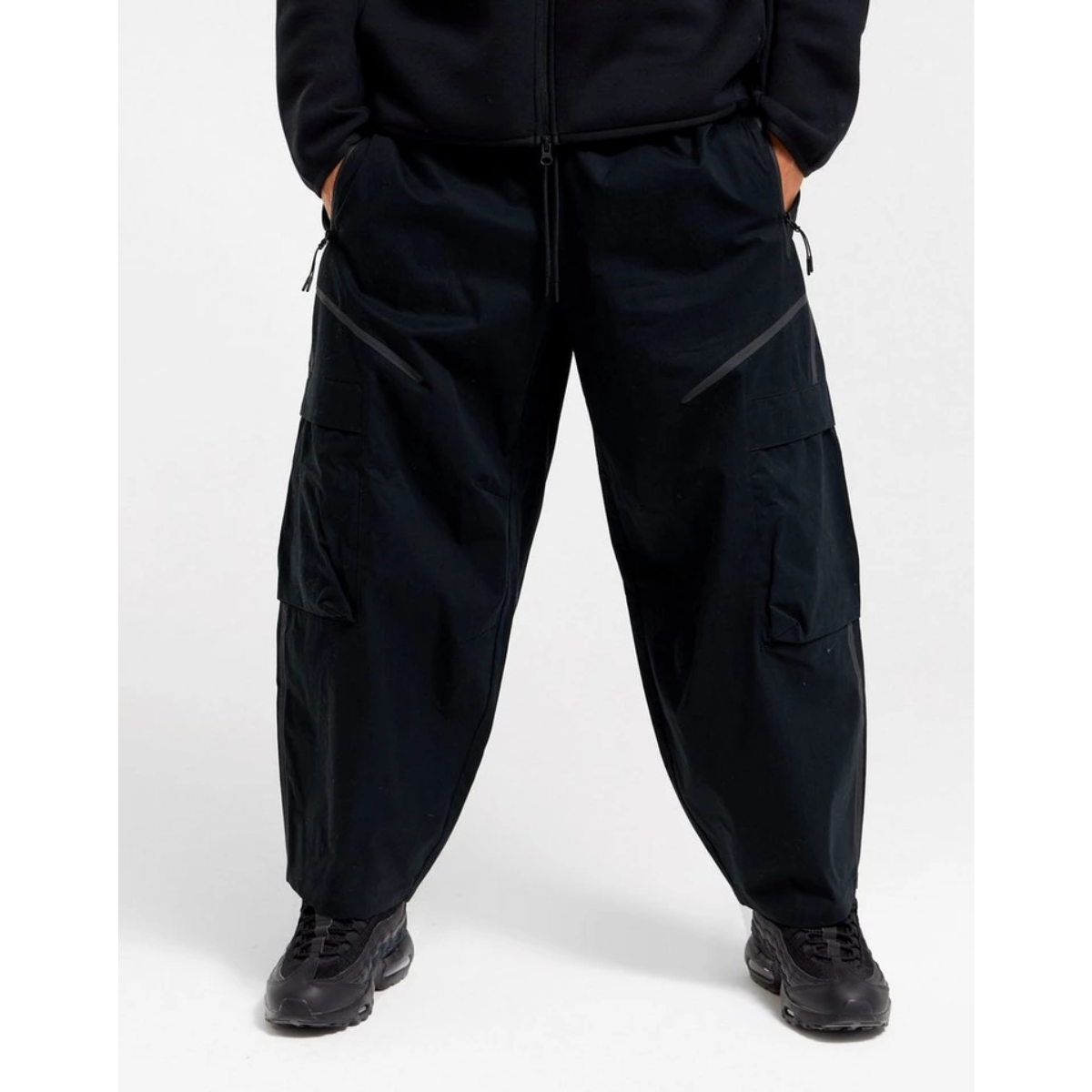Nike Mens Tech Cargo Pants (Black)