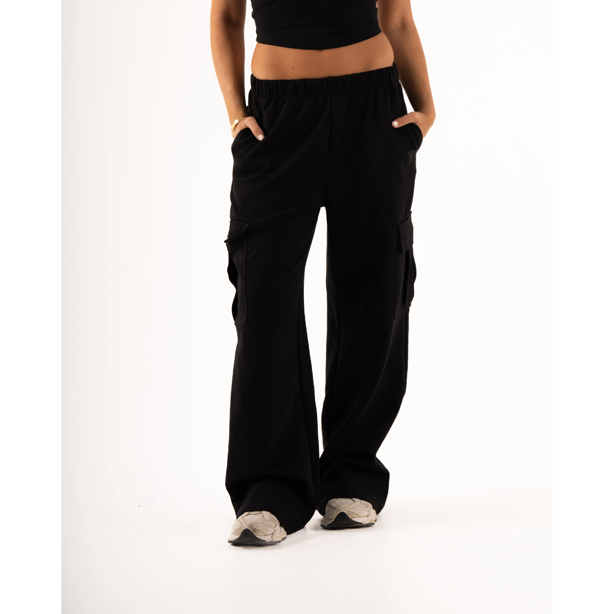 KEEPTHATPUMP Womens Cargo Joggers (Black)