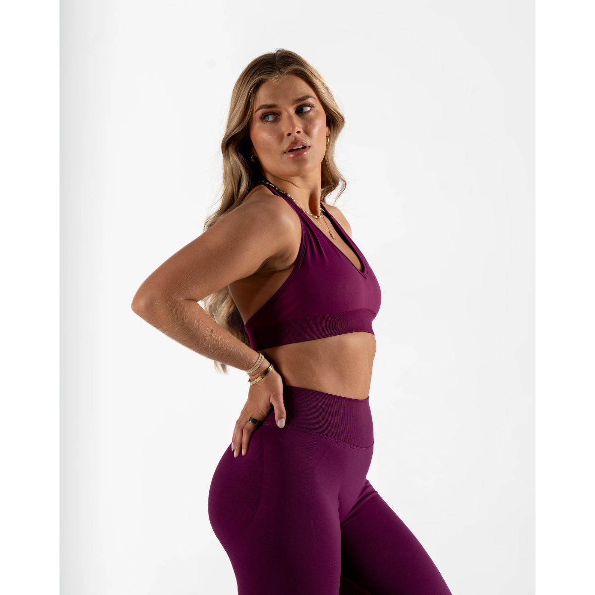 KEEPTHATPUMP Recoil Halter Crop (Berry)