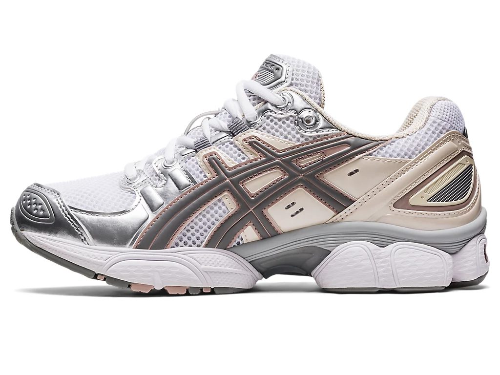 ASICS GEL-Nimbus 9 (White/Oatmeal)